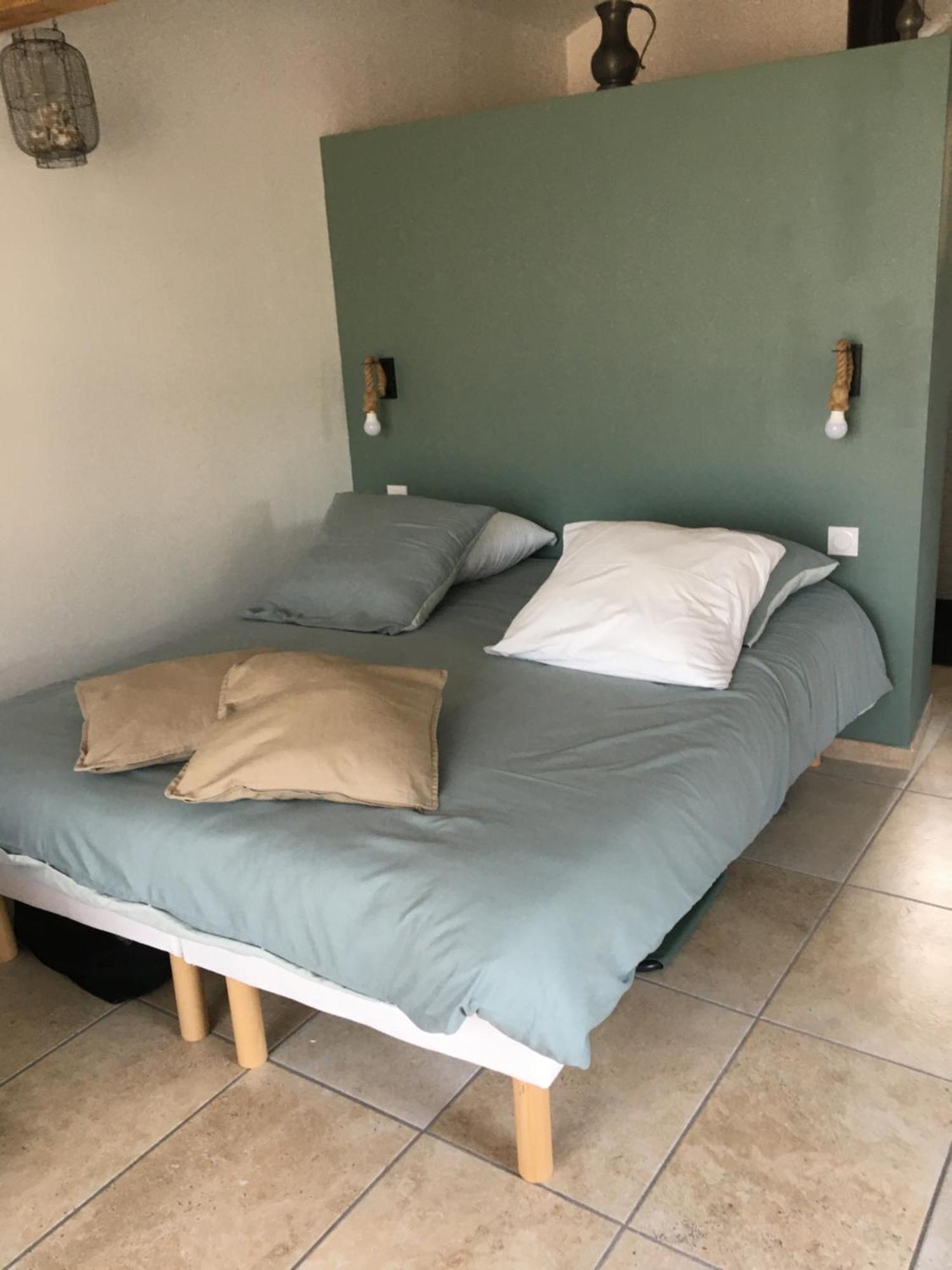 Gite La Liaucoussette Mostuéjouls Extérieur photo